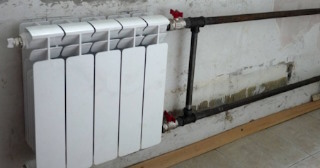Установка биметаллических радиаторов отопления в квартире в Жигулевске - от 2115 руб.